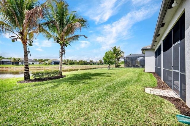 11628 Periwinkle DR, Naples, FL 34120