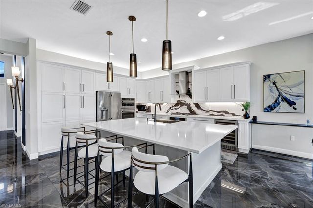 11628 Periwinkle DR, Naples, FL 34120