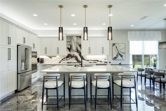 11628 Periwinkle DR, Naples, FL 34120