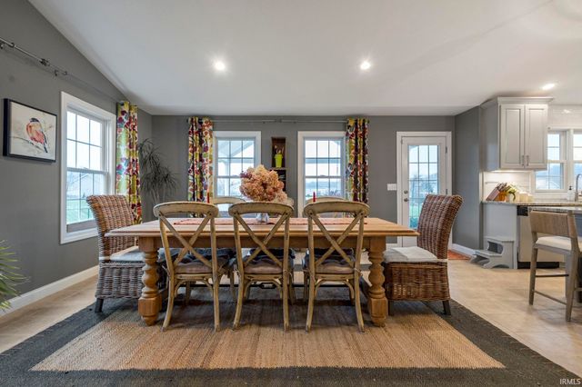 23870 Autumnview Lane, Elkhart, IN 46517