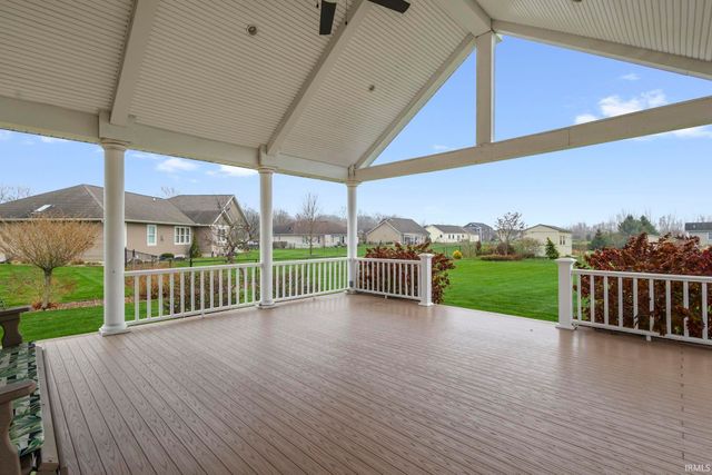 23870 Autumnview Lane, Elkhart, IN 46517