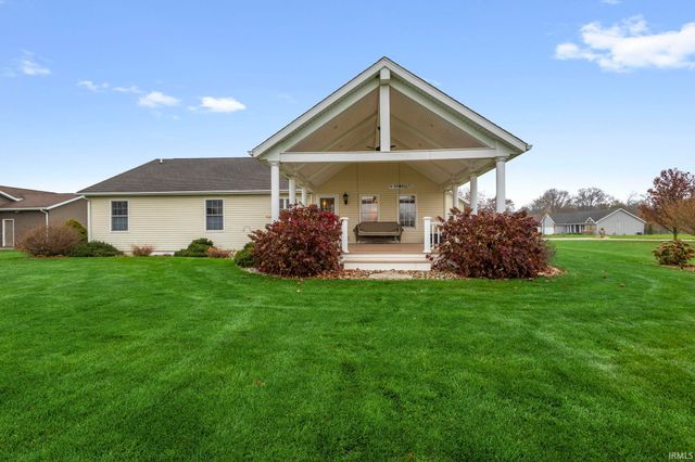23870 Autumnview Lane, Elkhart, IN 46517