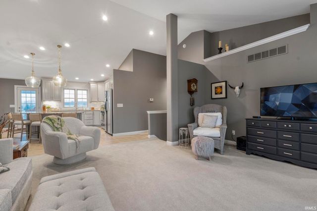 23870 Autumnview Lane, Elkhart, IN 46517