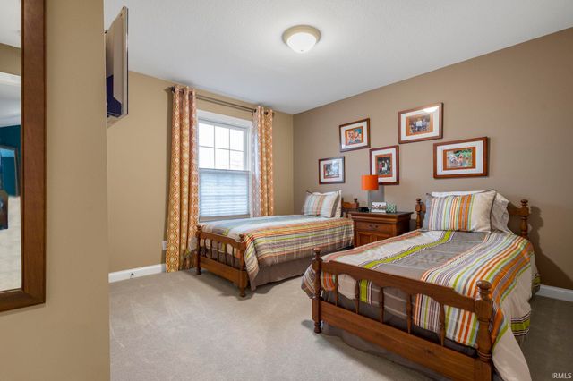 23870 Autumnview Lane, Elkhart, IN 46517