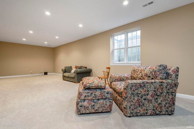 23870 Autumnview Lane, Elkhart, IN 46517