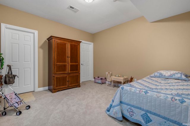 23870 Autumnview Lane, Elkhart, IN 46517