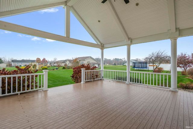 23870 Autumnview Lane, Elkhart, IN 46517