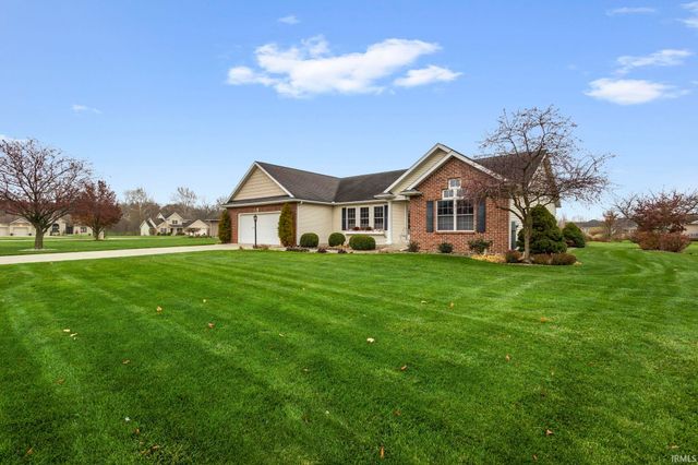 23870 Autumnview Lane, Elkhart, IN 46517