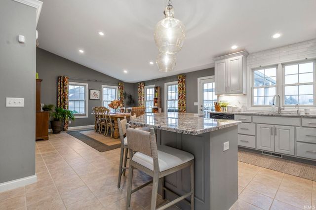 23870 Autumnview Lane, Elkhart, IN 46517