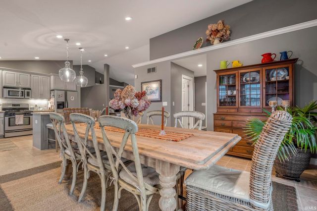 23870 Autumnview Lane, Elkhart, IN 46517