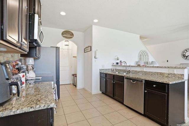 11916 Luckey Falls, San Antonio, TX 78252