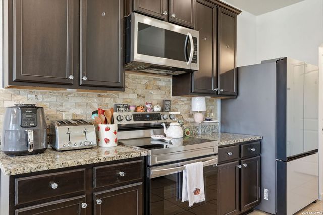 11916 Luckey Falls, San Antonio, TX 78252