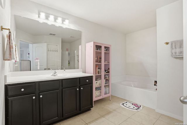 11916 Luckey Falls, San Antonio, TX 78252