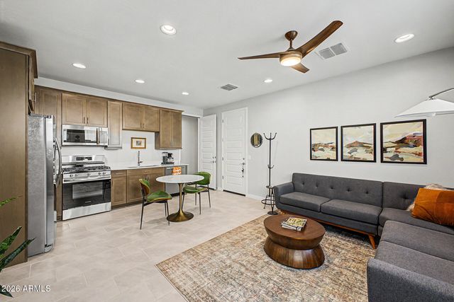 17345 W SMOKETREE Drive, Surprise, AZ 85387