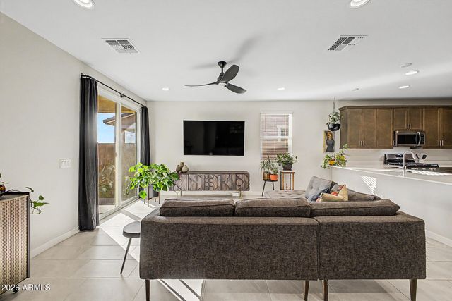 17345 W SMOKETREE Drive, Surprise, AZ 85387