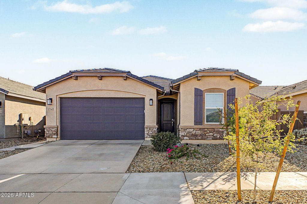 17345 W SMOKETREE Drive, Surprise, AZ 85387