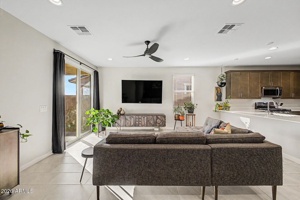 17345 W SMOKETREE Drive, Surprise, AZ 85387 — photo 4