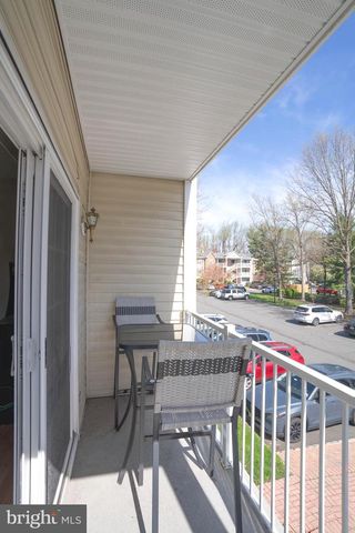 27 CHAMBORD CT, Hamilton, NJ 08619
