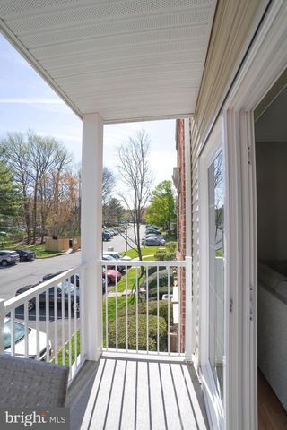 27 CHAMBORD CT, Hamilton, NJ 08619