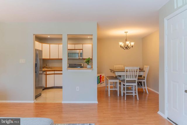 27 CHAMBORD CT, Hamilton, NJ 08619
