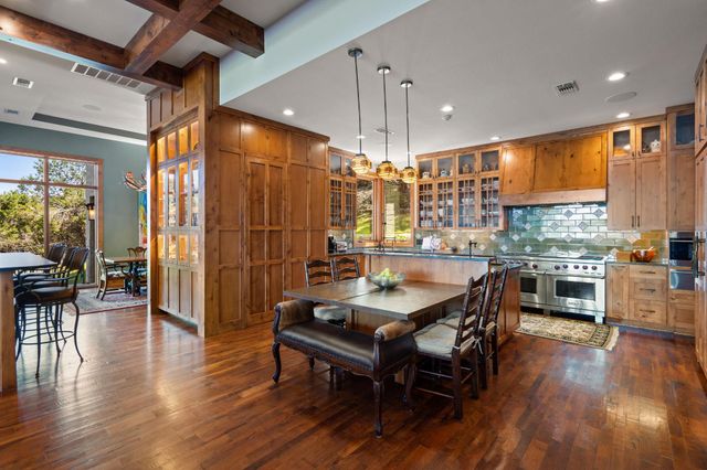 9200 Stallion DR, Austin, TX 78733