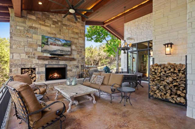 9200 Stallion DR, Austin, TX 78733
