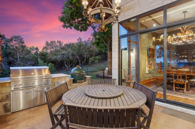 9200 Stallion DR, Austin, TX 78733