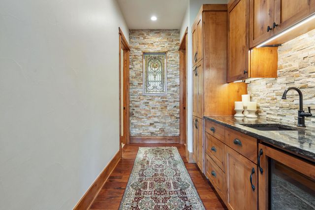 9200 Stallion DR, Austin, TX 78733