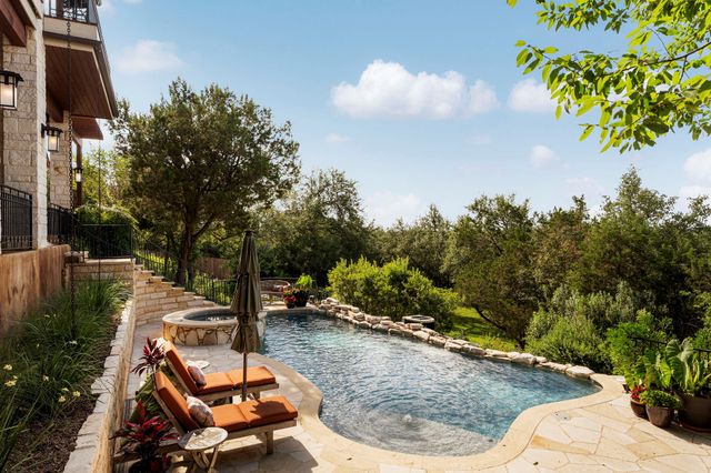 9200 Stallion DR, Austin, TX 78733