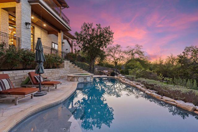 9200 Stallion DR, Austin, TX 78733