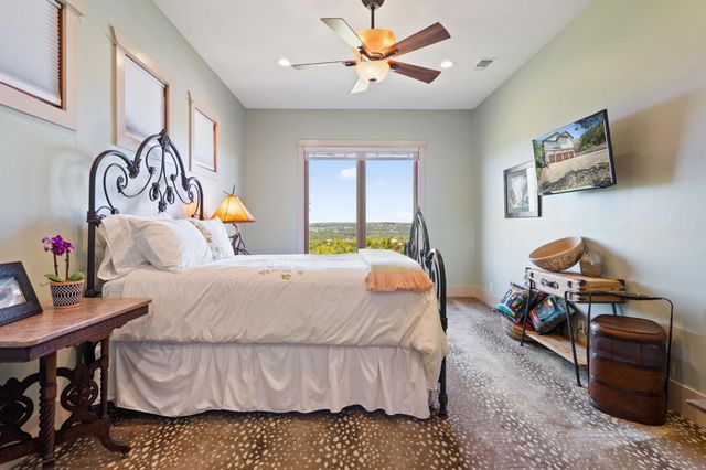 9200 Stallion DR, Austin, TX 78733
