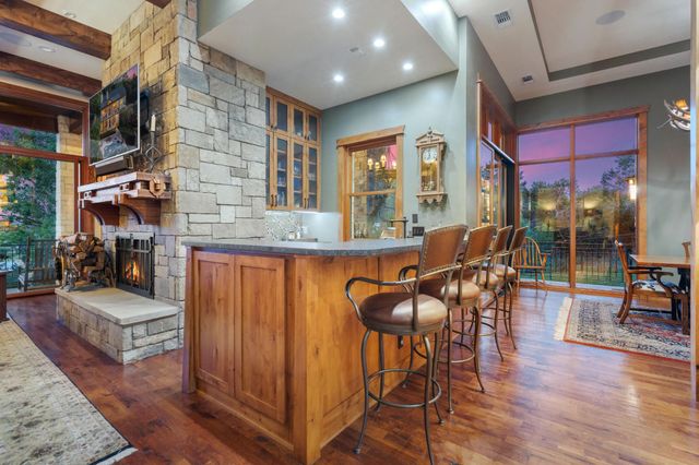 9200 Stallion DR, Austin, TX 78733