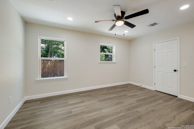 1918 Brunswick, San Antonio, TX 78211