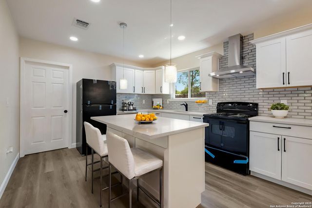 1918 Brunswick, San Antonio, TX 78211