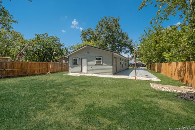 1918 Brunswick, San Antonio, TX 78211