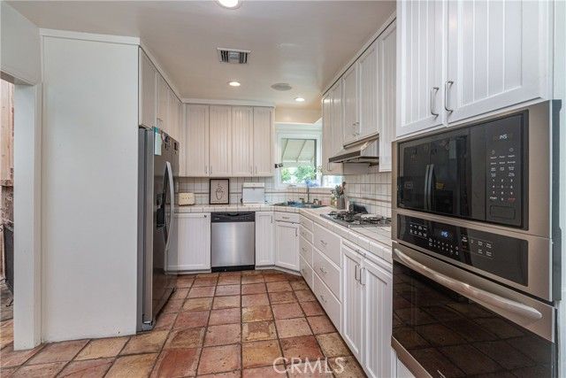 409 S Lamer, Burbank, CA 91506