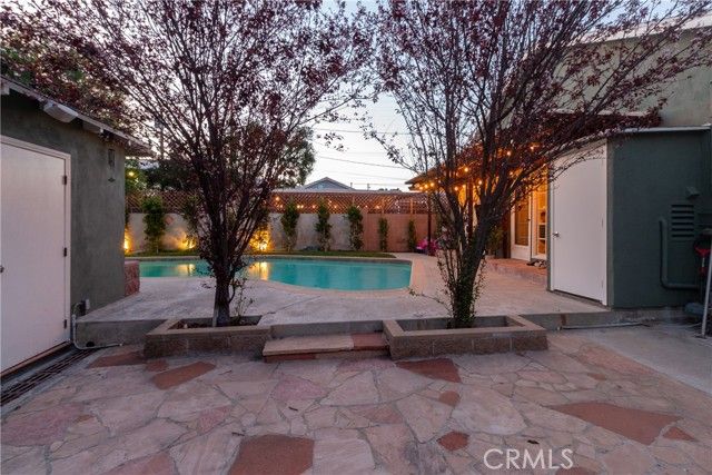 409 S Lamer, Burbank, CA 91506