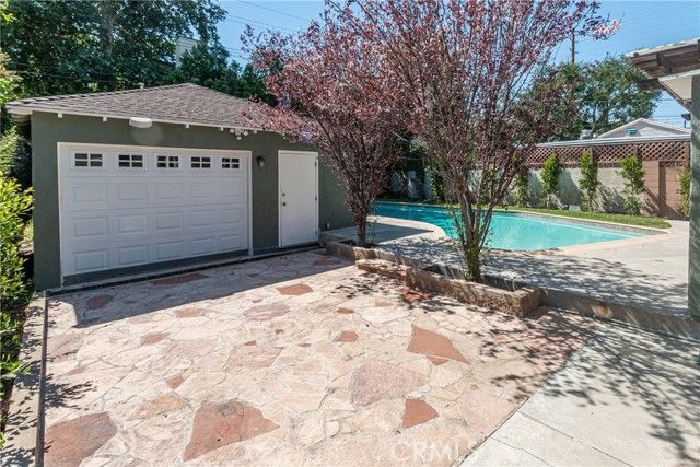 409 S Lamer, Burbank, CA 91506