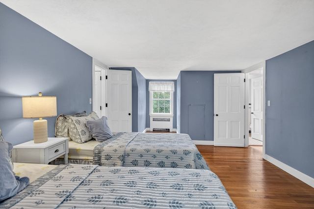 9 Stratford Rd, Andover, MA 01810