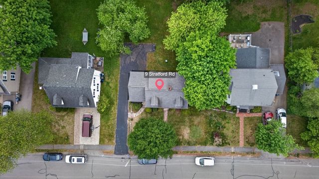 9 Stratford Rd, Andover, MA 01810