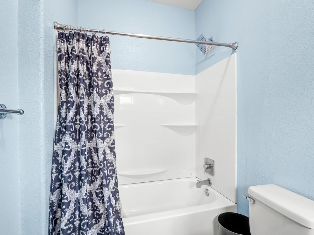 Image 16 of property listing at 337 Ramona Street, Orange Cove, CA 93646