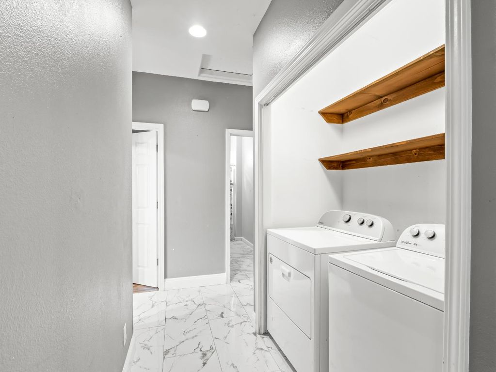 Image 17 of property listing at 337 Ramona Street, Orange Cove, CA 93646