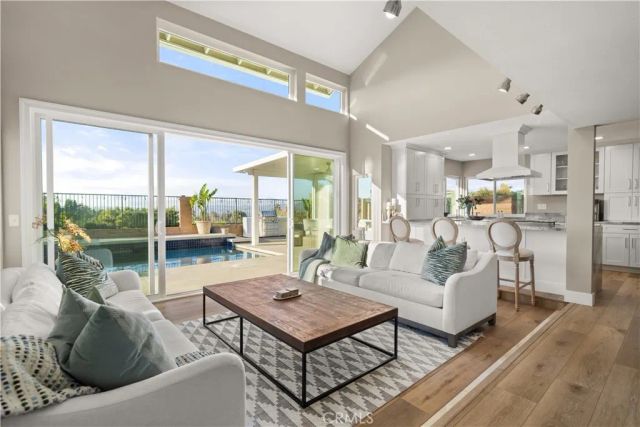 6691 E Smokewood, Anaheim Hills, CA 92807