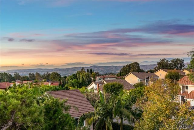 6691 E Smokewood, Anaheim Hills, CA 92807