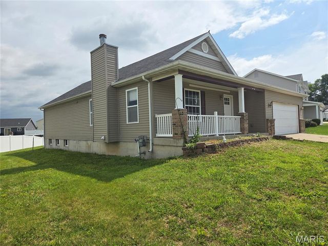 3 Running River Court, Moscow Mills, MO 63362