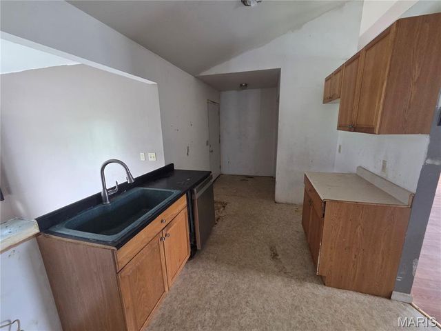 3 Running River Court, Moscow Mills, MO 63362