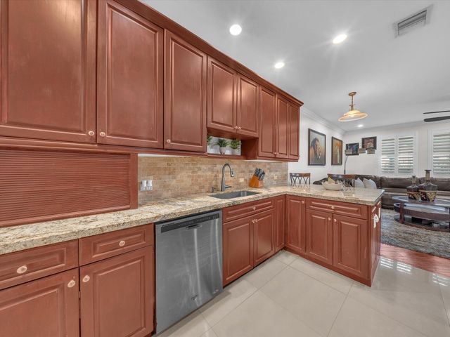 3055 NW 126th Avenue 108, Sunrise, FL 33323