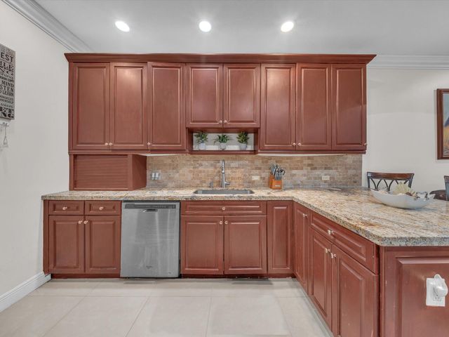 3055 NW 126th Avenue 108, Sunrise, FL 33323