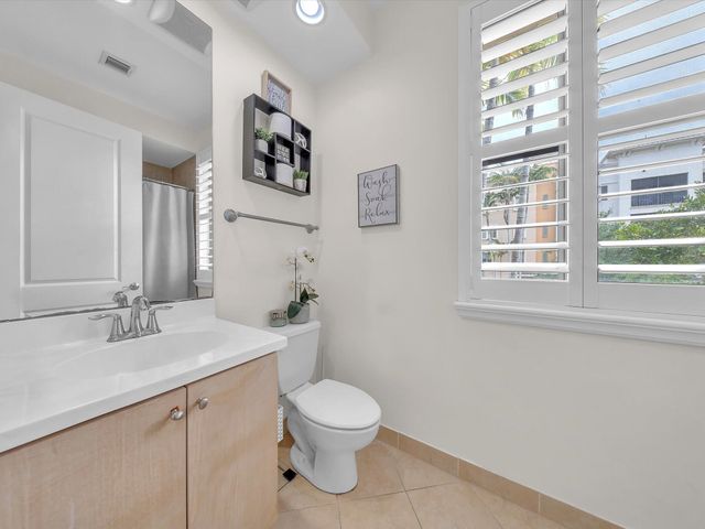 3055 NW 126th Avenue 108, Sunrise, FL 33323