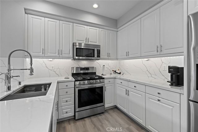 16 Serenity, Irvine, CA 92618